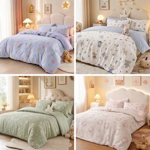 Economical and Durable Microfiber Cartoon Print Bedding Fabric: Not Easy to Pill or Shrink, High-Quality and Cost-Effective Full-Coverage Fitted Sheet Fabric.