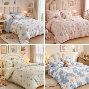 Extra-Wide 100% Cotton Cartoon Print Home Textile Fabric: Seamless Splicing and Easy Cutting, Widely Used for Double Bed Sheets and Large Duvet Covers.