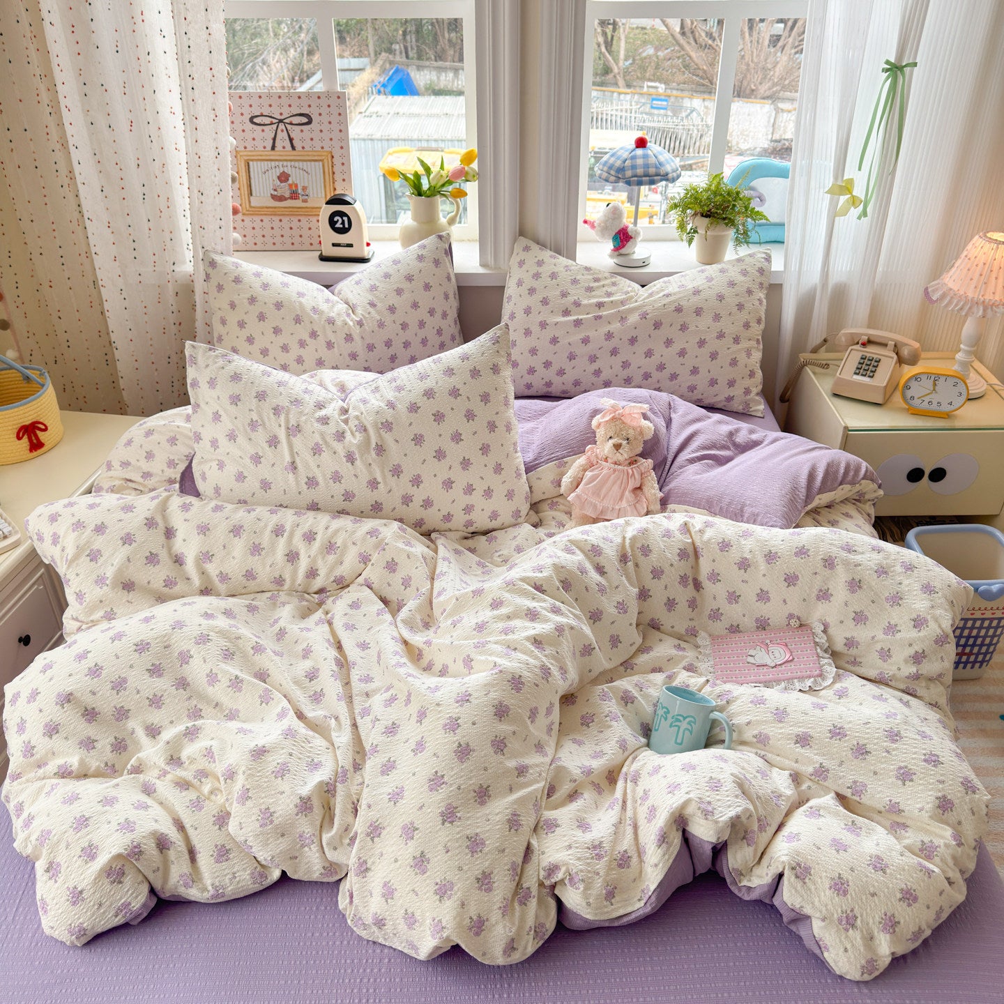 Combed Cotton Double-Gauze Floral Fabric – fabric texture detail
