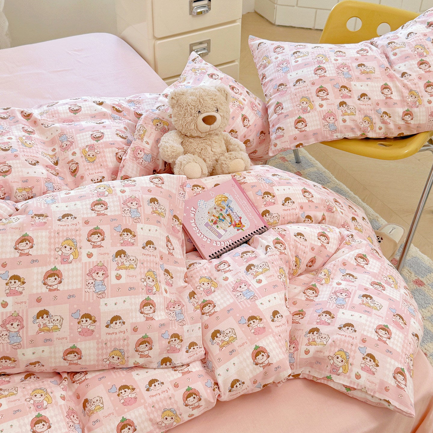 Cotton Digital Print Fabric for Bedding and Homewear – print pattern detail
