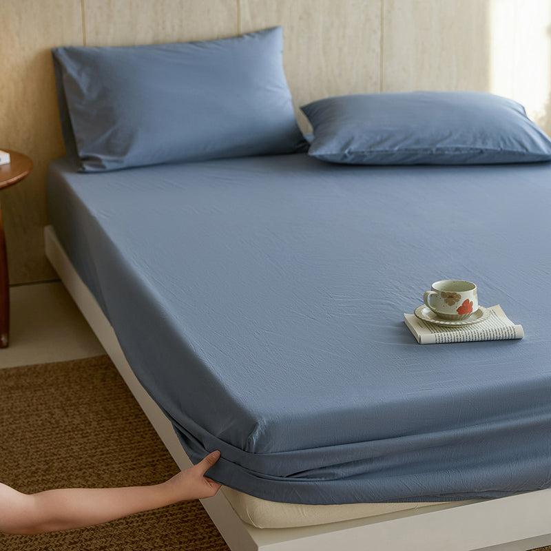 Cotton Sateen Solid Dyed Fabric for High-Thread-Count Sheets – solid color and fabric surface detail