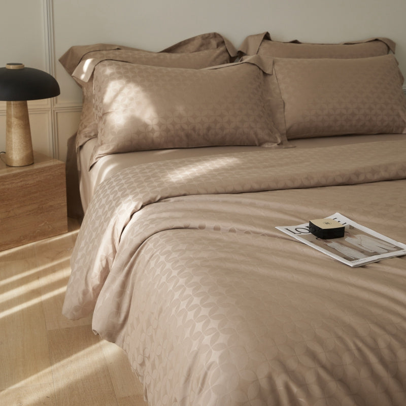 High-Density Cotton Jacquard Fabric for Hotel Bedding – main product view