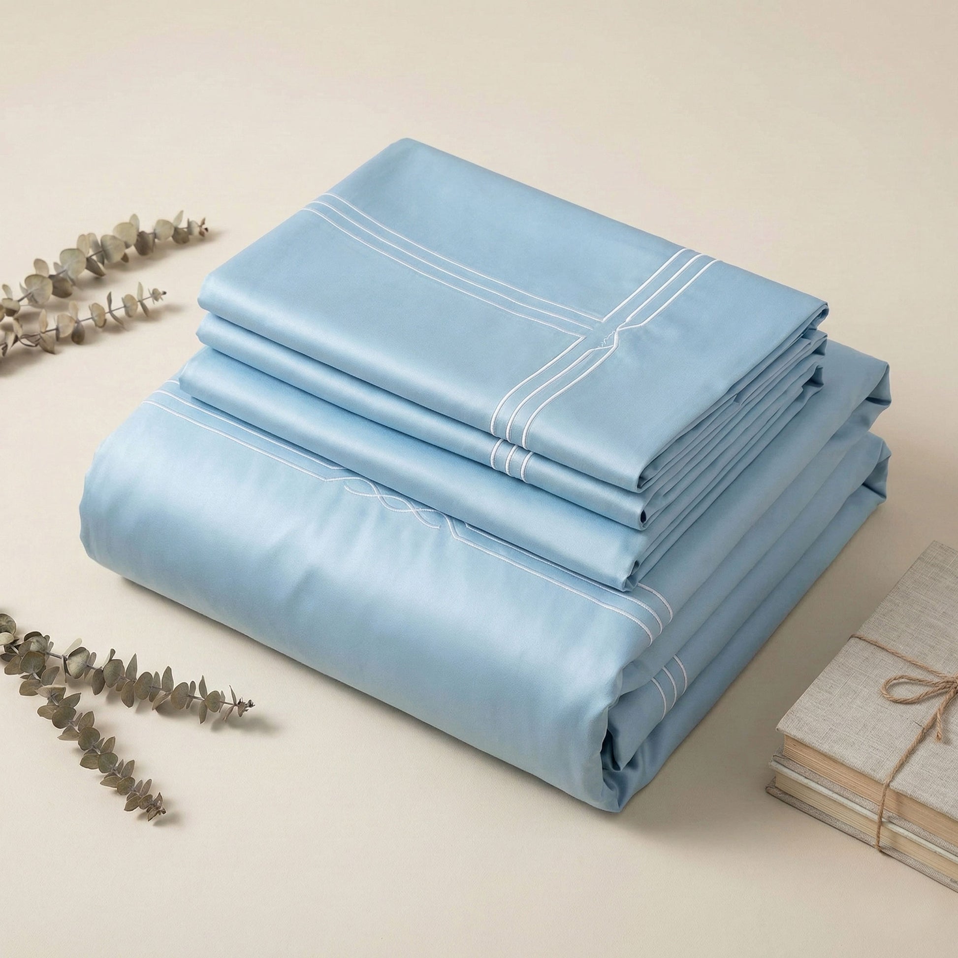 Smooth Microfiber Solid Dyed Fabric for Sheets and Nightwear – microfiber texture and application detail