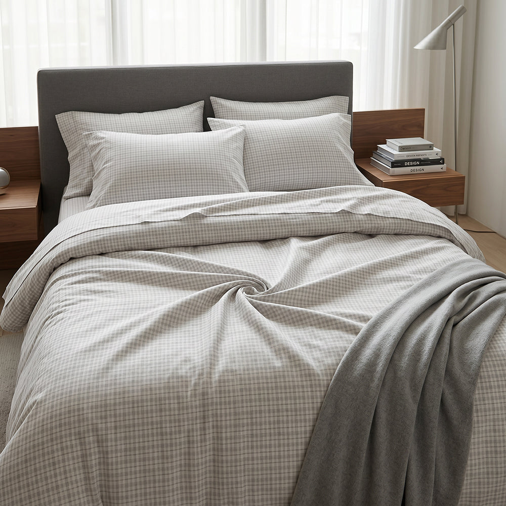 Fully Customizable Printed Microfiber Fabric for Bedding – printed pattern and surface detail