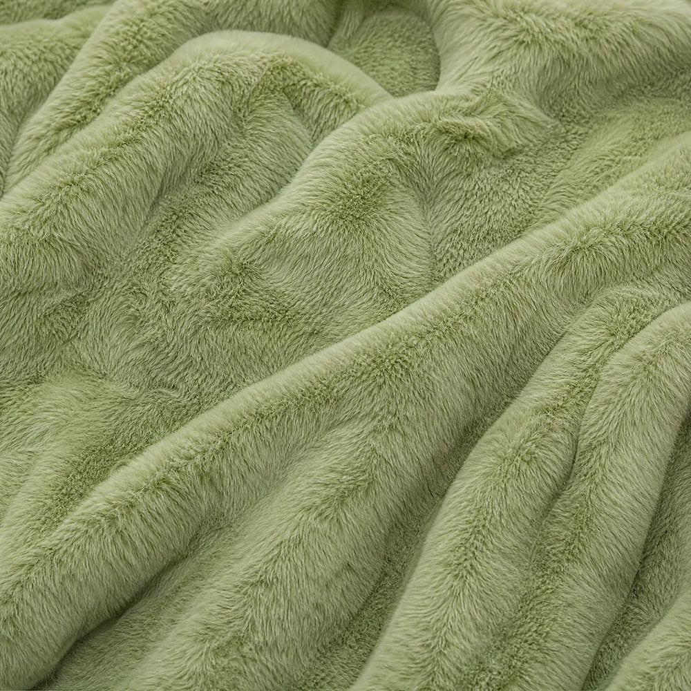 Luxury Solid Plain Uniform Thickness Soft Throw for Couch Sheet Velvet Fabric - Image 4