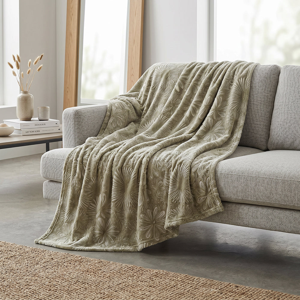 Heavyweight Rabbit Fur Fleece Throw Blanket Thick Fluffy Soft Fabric - Image 1
