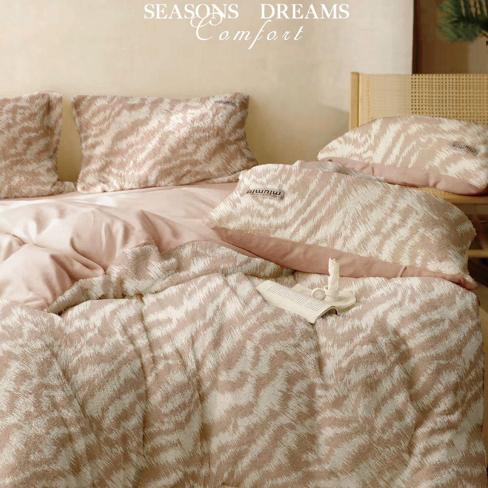 Hot Stamped Coral Fleece Bedding Set Elegant Cozy Fabric - Image 4
