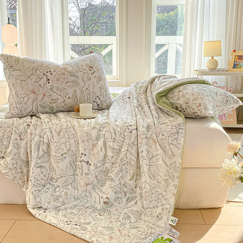 Lightweight Ice Silk Touch Comfortable Cartoon Printed Summer Bedding Fabric - Image 4