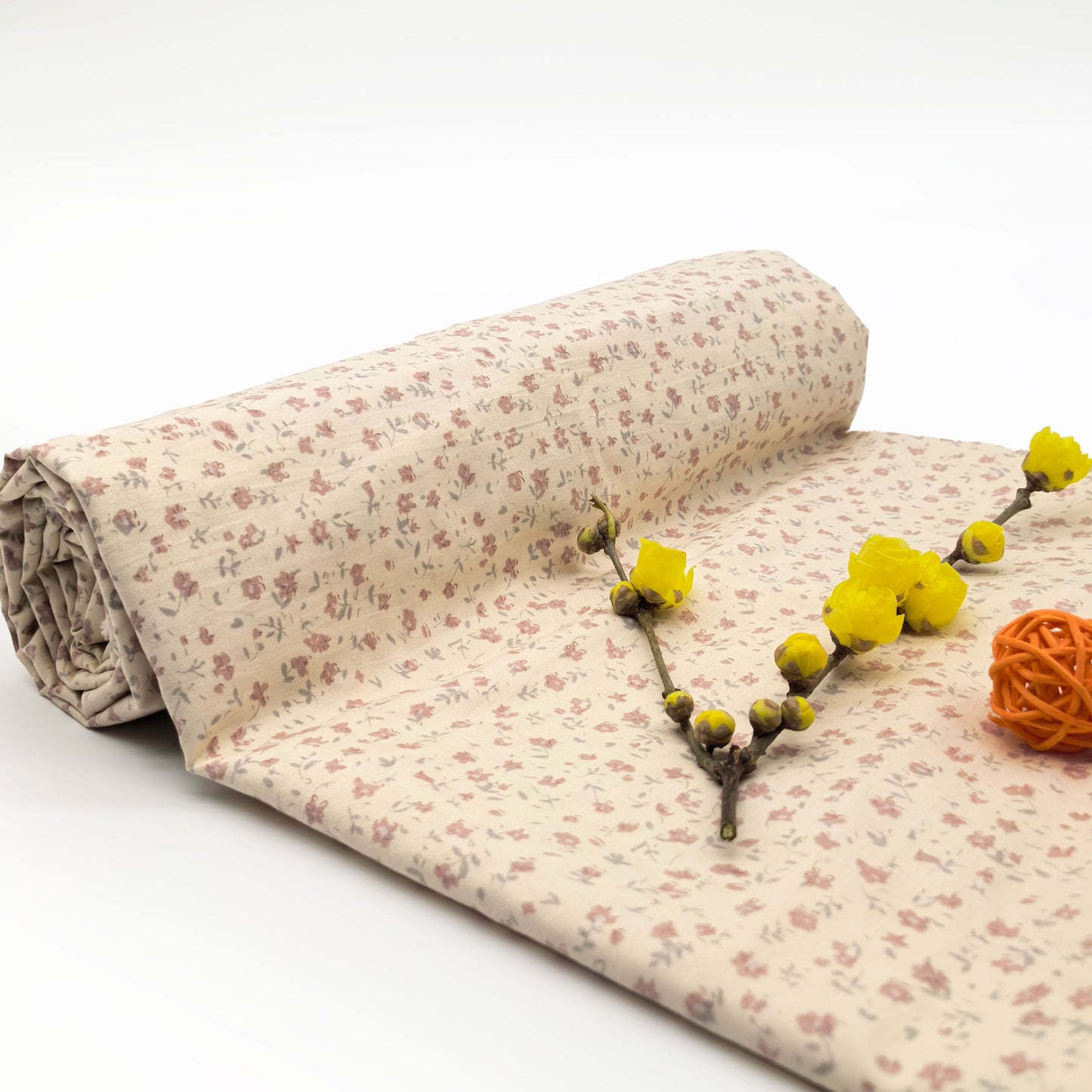 Factory Direct Floral Printed 100% Lyocell Bedding Fabric for Summer Bed Linen image 2